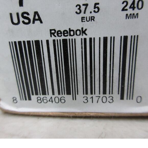 Reebok Men\'s Classic Leather Sneaker, Black/Gum, 7